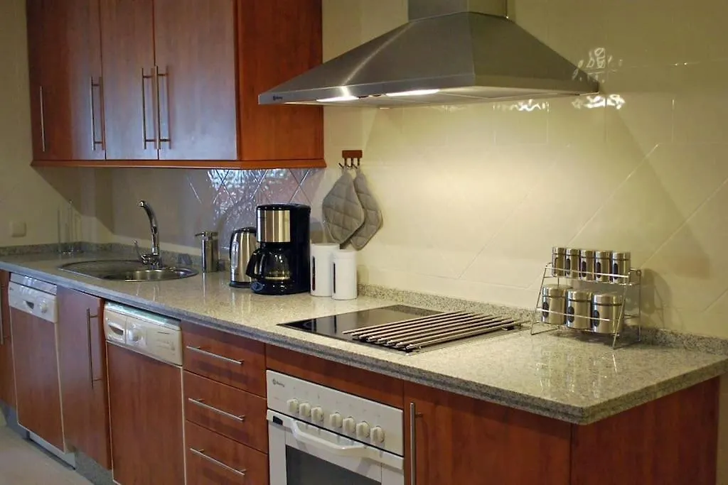 R22 Three Bed Apartment With Spa Marbella