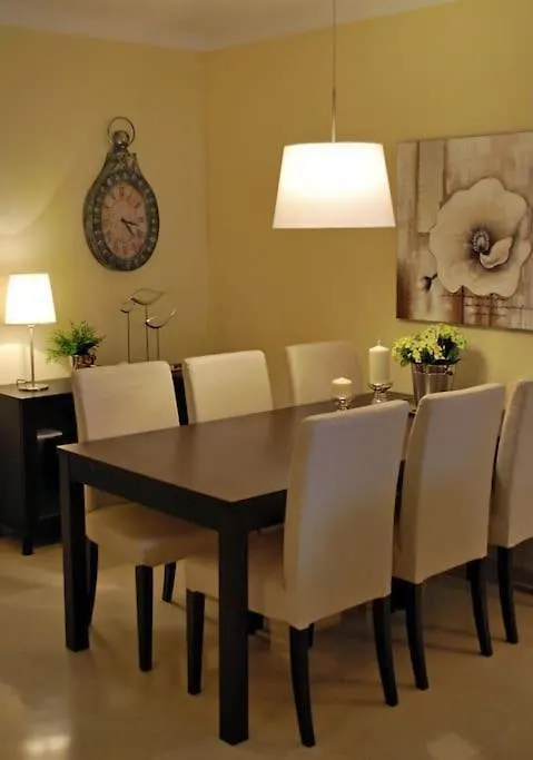 R22 Three Bed Apartment With Spa Marbella